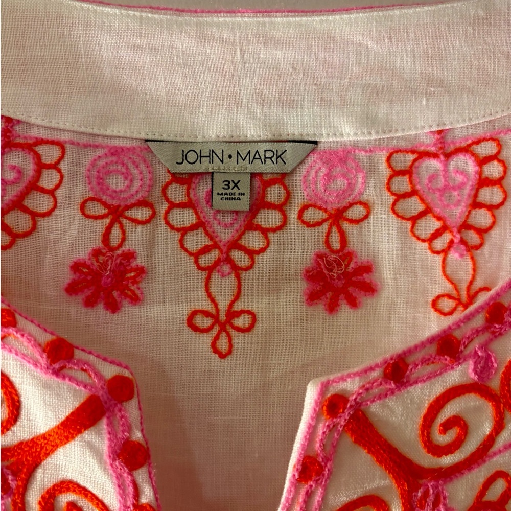 NWT John Mark “Island Dreaming” Embroidered Tunic - Picture 2 of 9